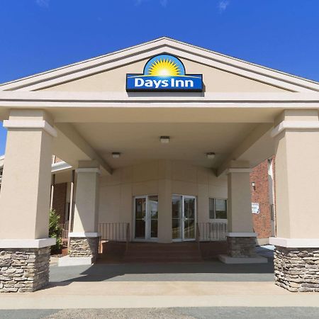 Days Inn By Wyndham Bridgewater Conference Center Exteriör bild
